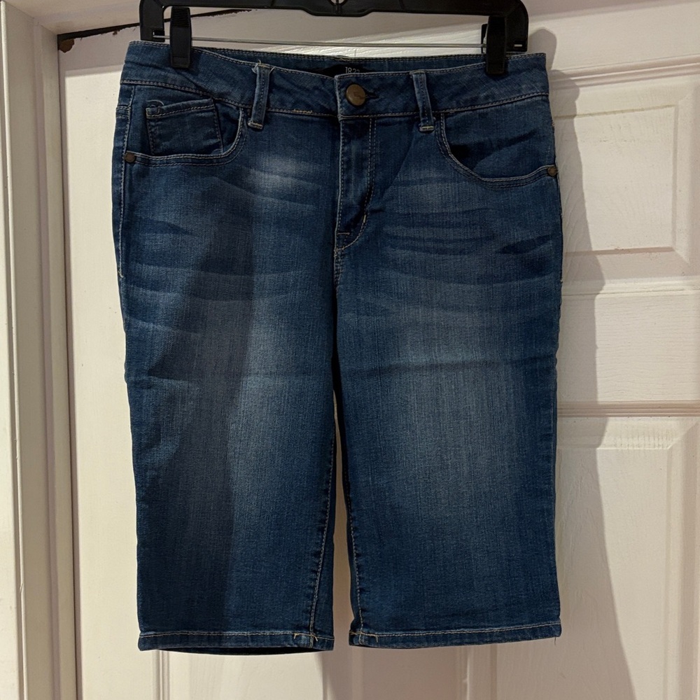 1822 Denim Women's Dark Blue Bermuda Shorts
